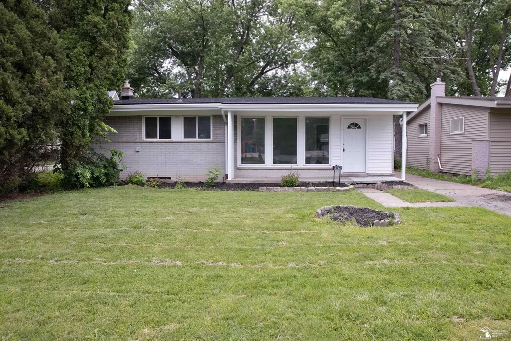 19278 Berg Road Detroit City MI 48219
