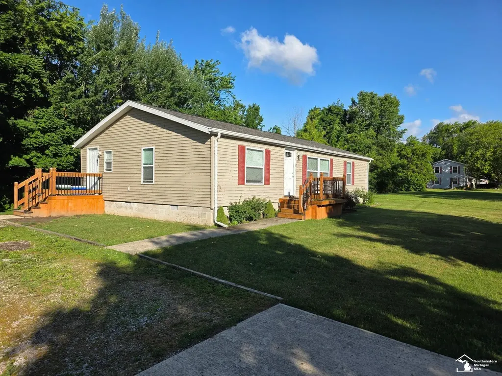 3408 Erie Shore Drive Frenchtown Township MI 48162