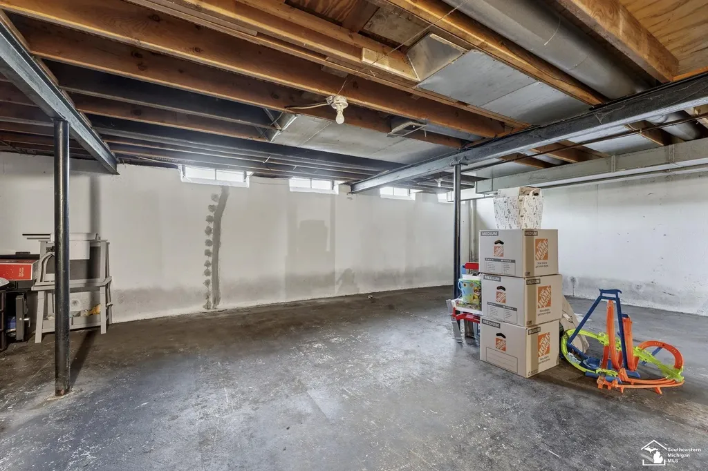 27269 Wyatt Avenue Brownstown Charter Township MI 48183