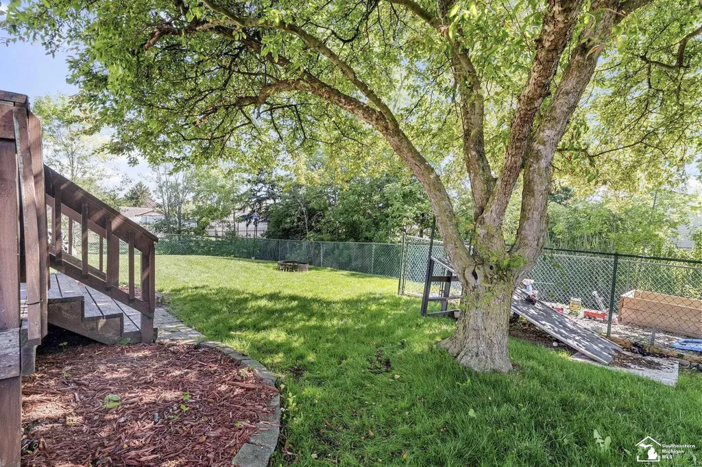 27269 Wyatt Avenue Brownstown Charter Township MI 48183