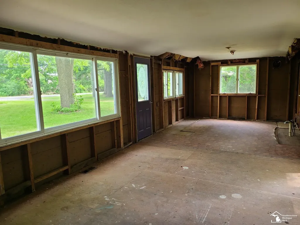 2807 W Smith Road Bedford Township MI 48144