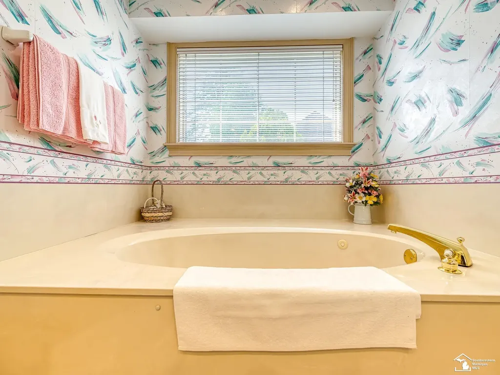 5572 Raven Parkway Drive Monroe Charter Township MI 48161