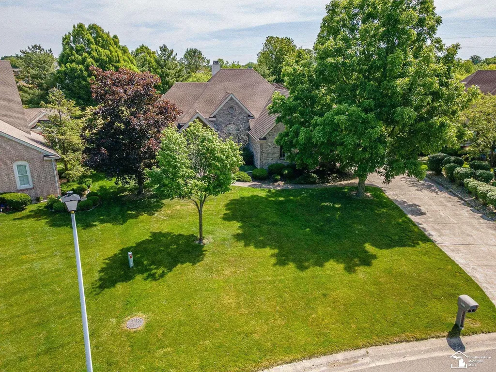 5572 Raven Parkway Drive Monroe Charter Township MI 48161