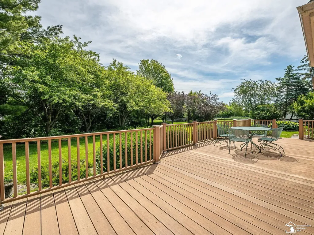 5572 Raven Parkway Drive Monroe Charter Township MI 48161