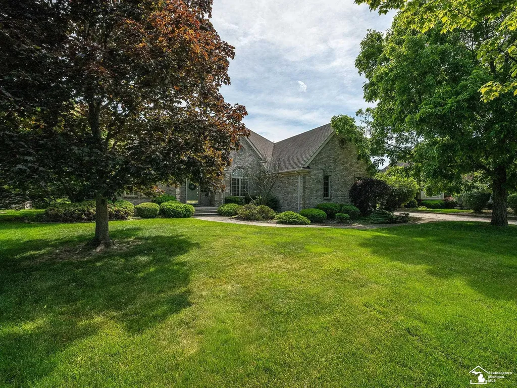 5572 Raven Parkway Drive Monroe Charter Township MI 48161