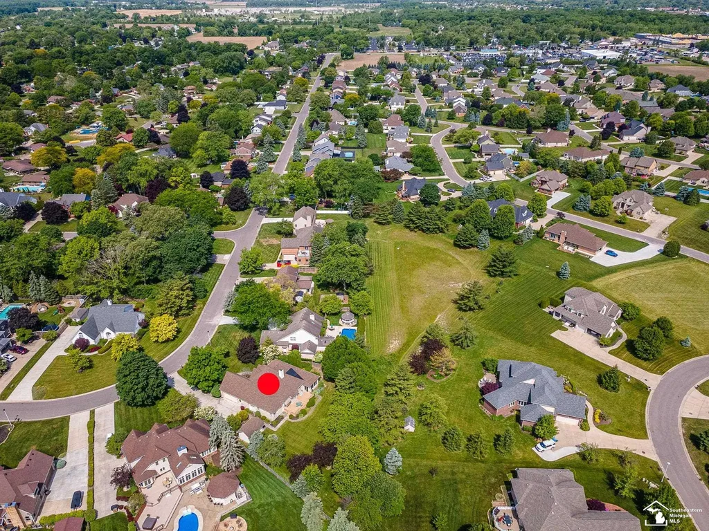 5572 Raven Parkway Drive Monroe Charter Township MI 48161