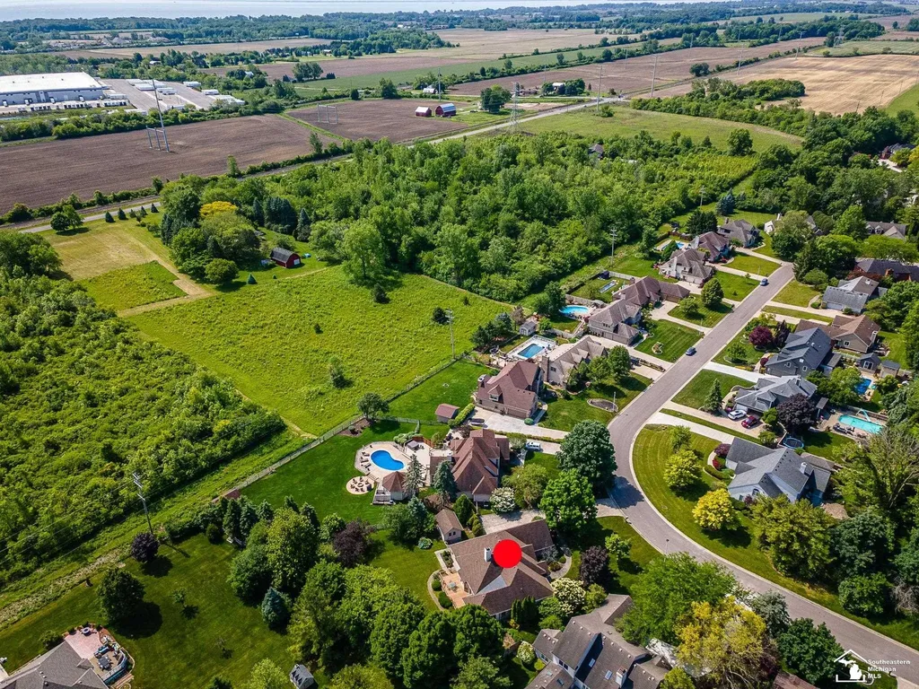 5572 Raven Parkway Drive Monroe Charter Township MI 48161