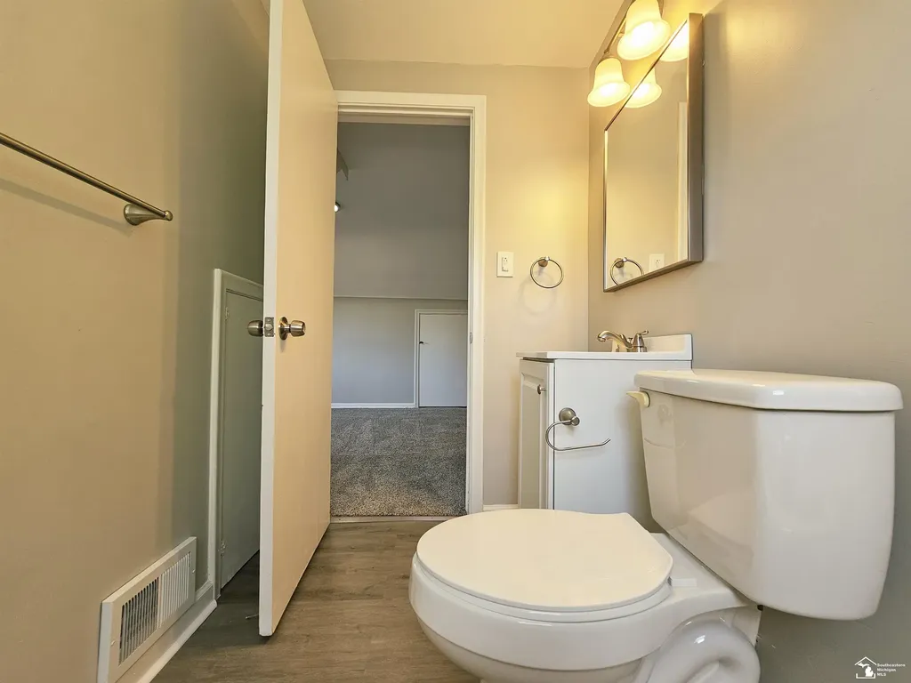 20308 Country Club Drive Harper Woods City MI 48225