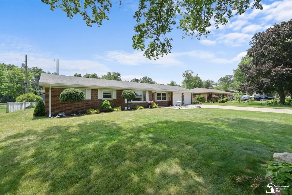 1065 Valetta Drive Bedford Township MI 48182