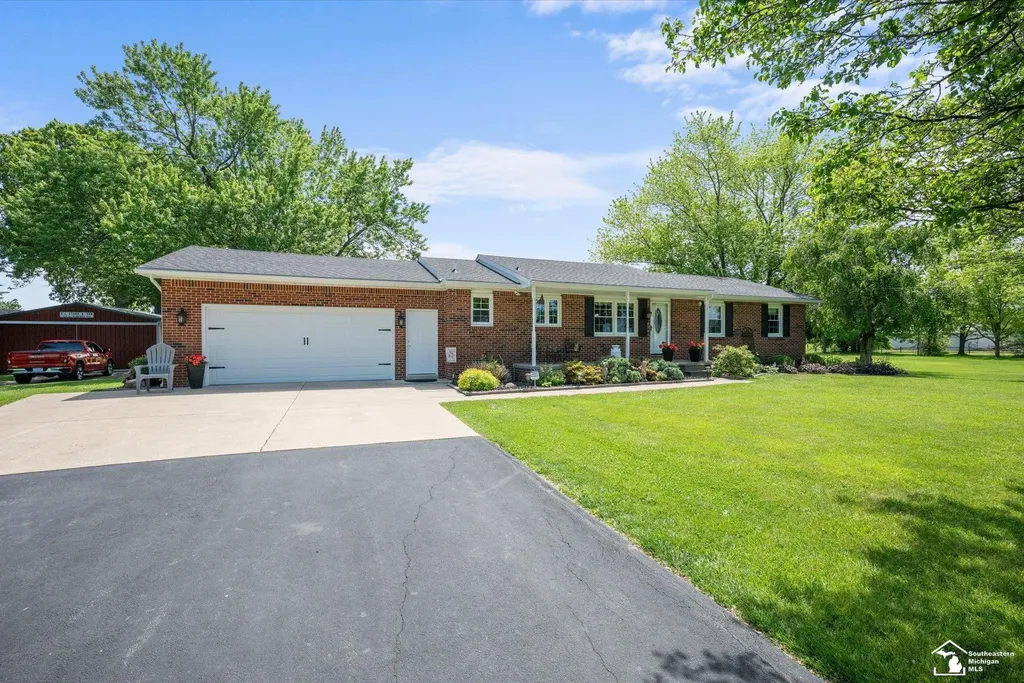 2205 Lotus Drive Erie Township MI 48133