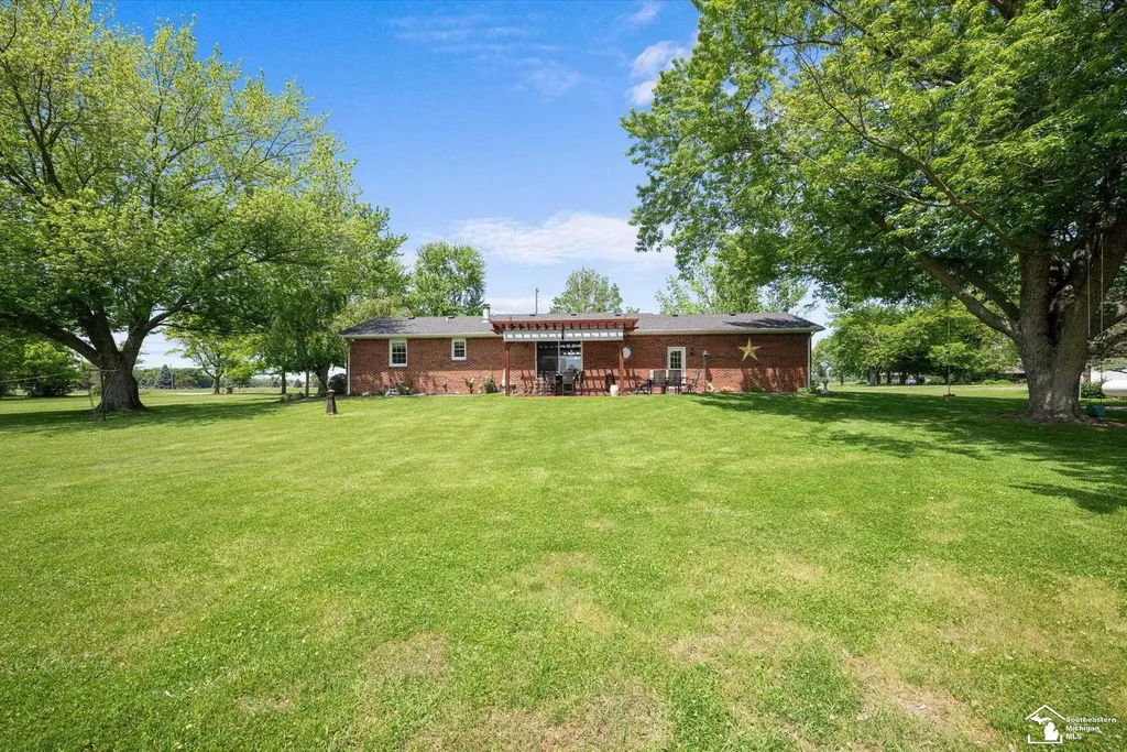 2205 Lotus Drive Erie Township MI 48133