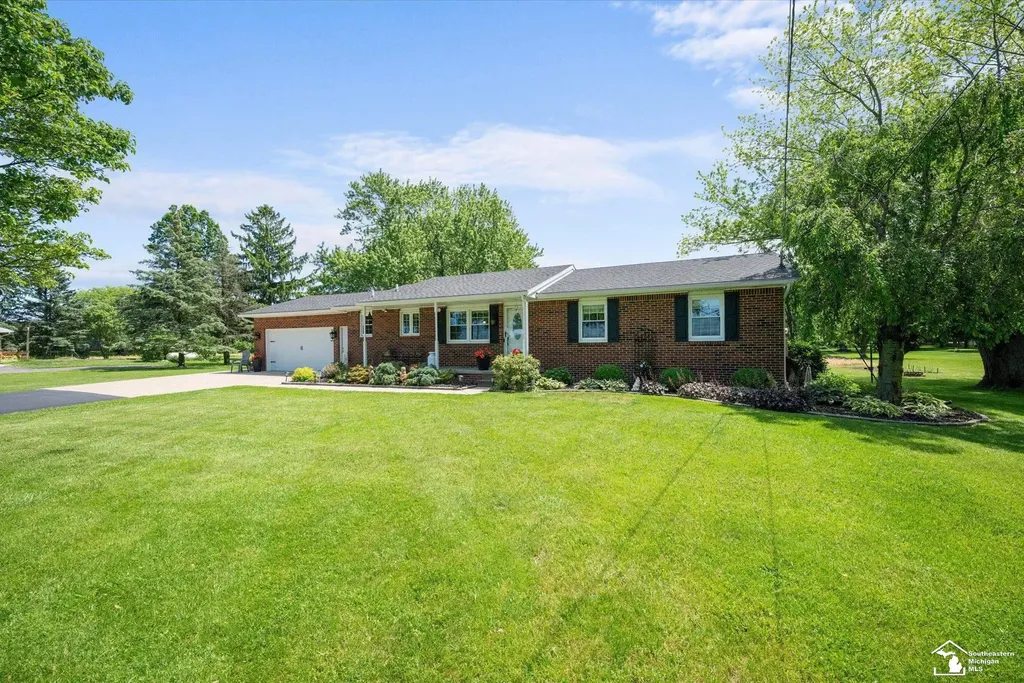 2205 Lotus Drive Erie Township MI 48133