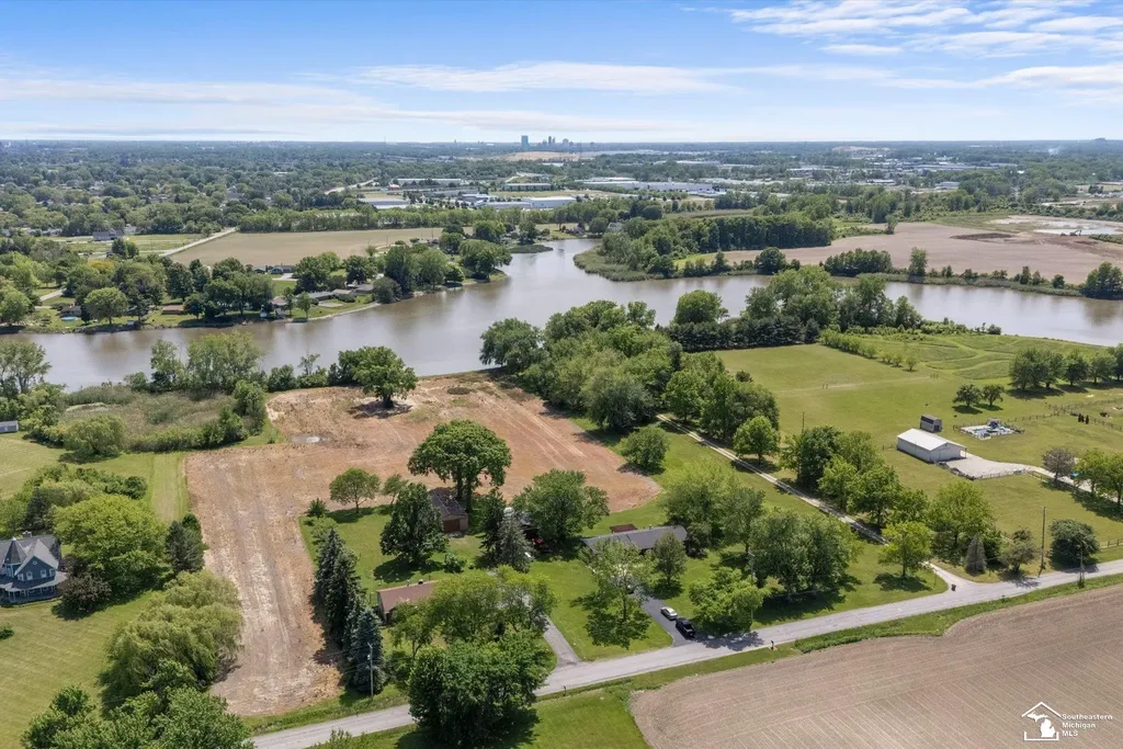 2205 Lotus Drive Erie Township MI 48133