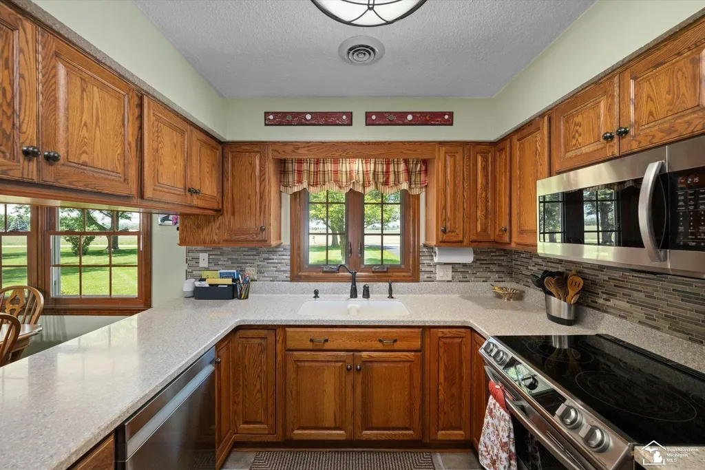 2205 Lotus Drive Erie Township MI 48133