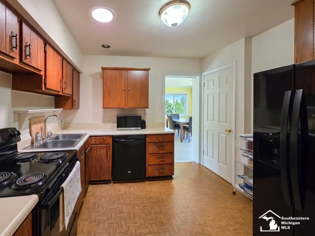 419 Richards Drive Monroe City MI 48162