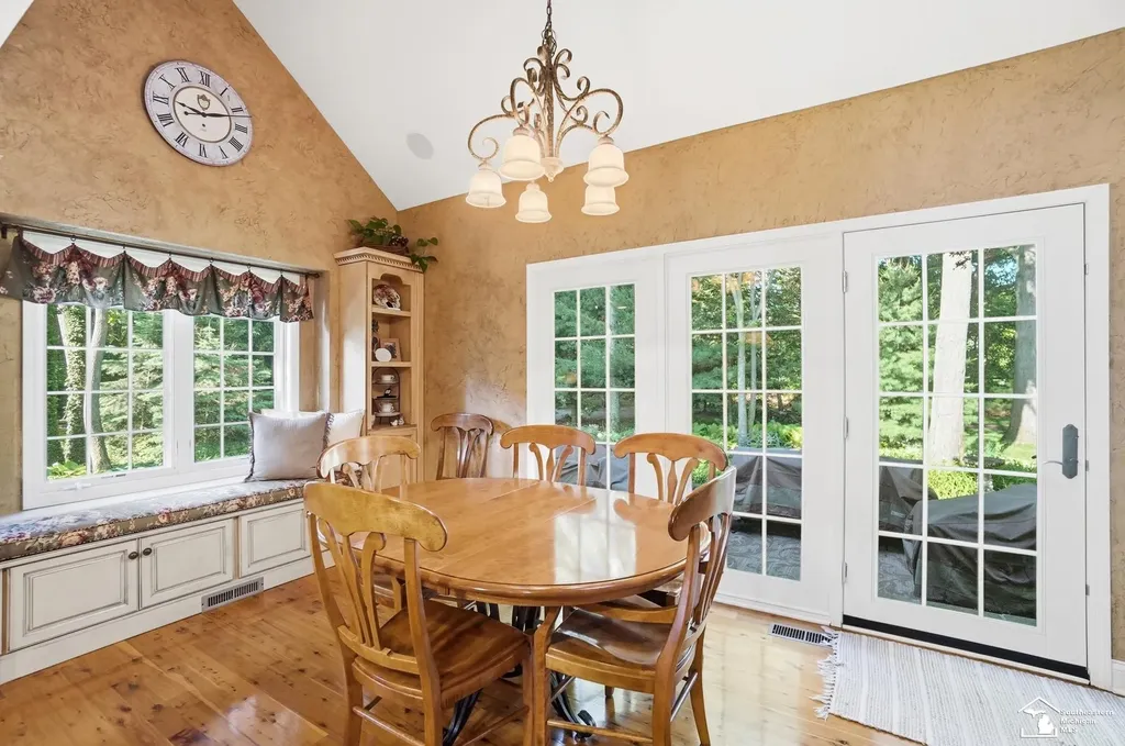 1345 Logans Run Street Bedford Township MI 48182