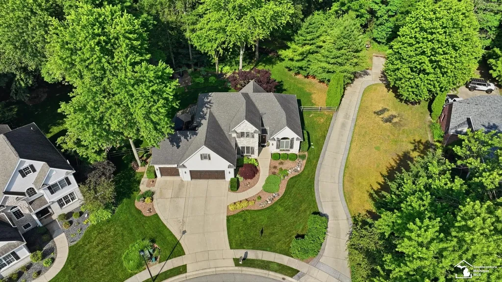 1345 Logans Run Street Bedford Township MI 48182