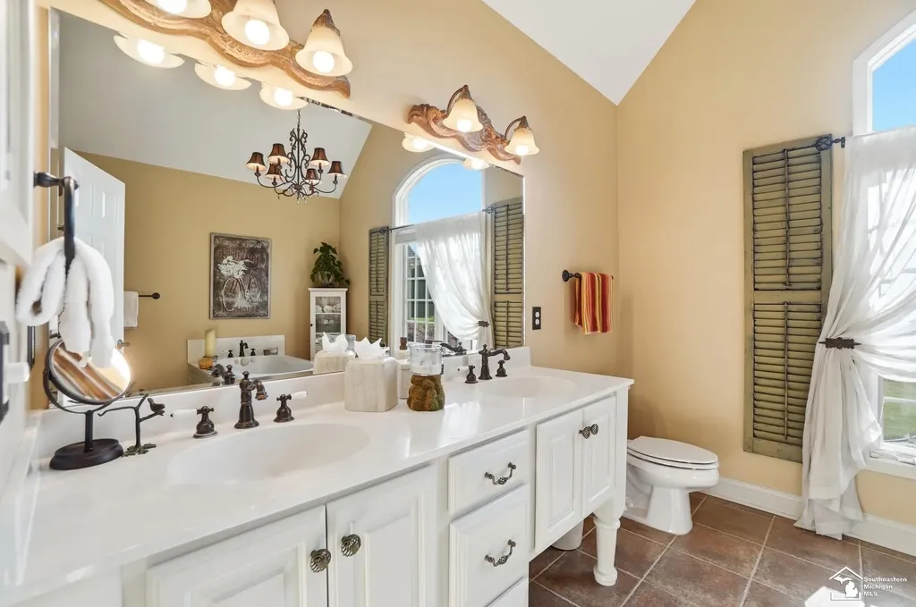 1345 Logans Run Street Bedford Township MI 48182