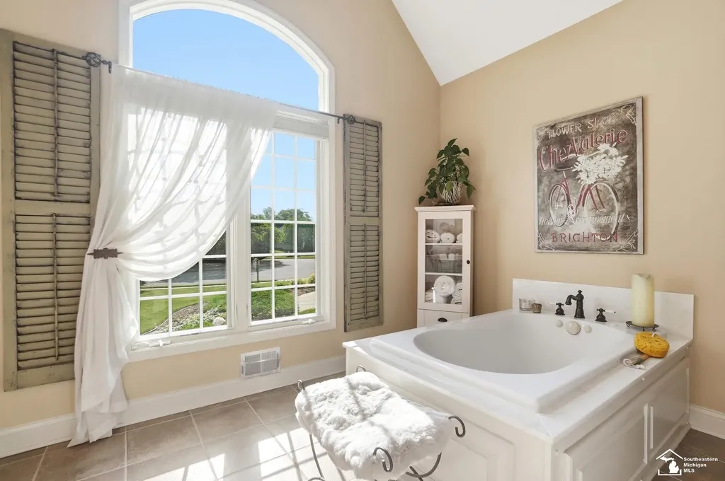 1345 Logans Run Street Bedford Township MI 48182