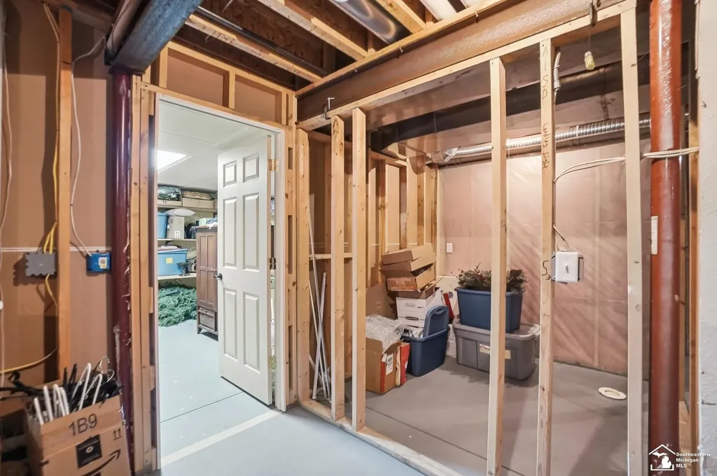 1345 Logans Run Street Bedford Township MI 48182