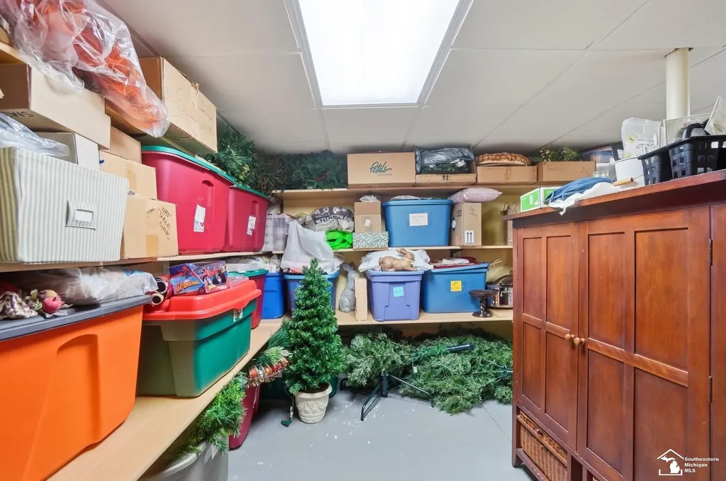 1345 Logans Run Street Bedford Township MI 48182