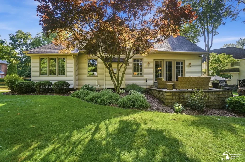 1345 Logans Run Street Bedford Township MI 48182