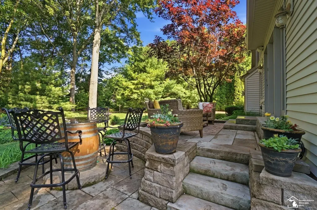 1345 Logans Run Street Bedford Township MI 48182