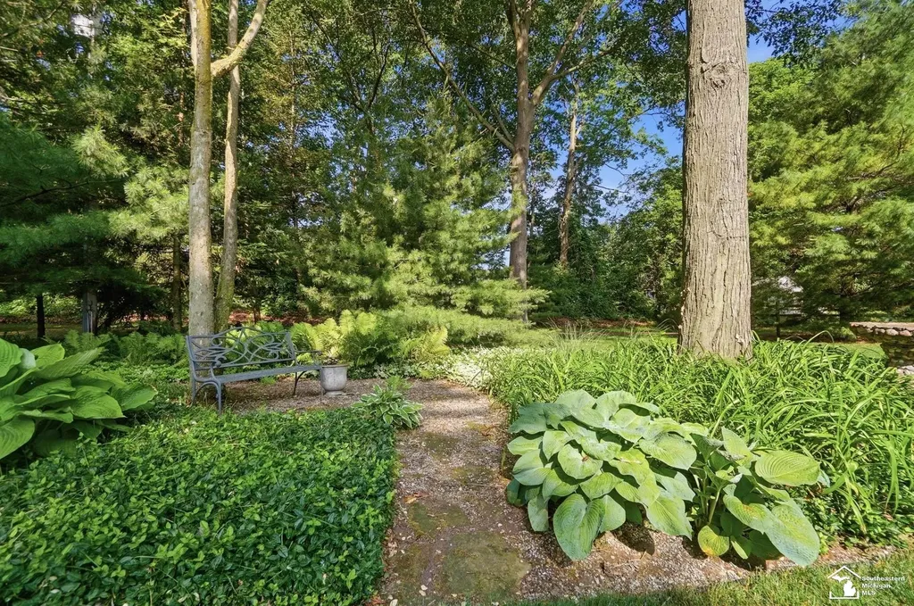 1345 Logans Run Street Bedford Township MI 48182