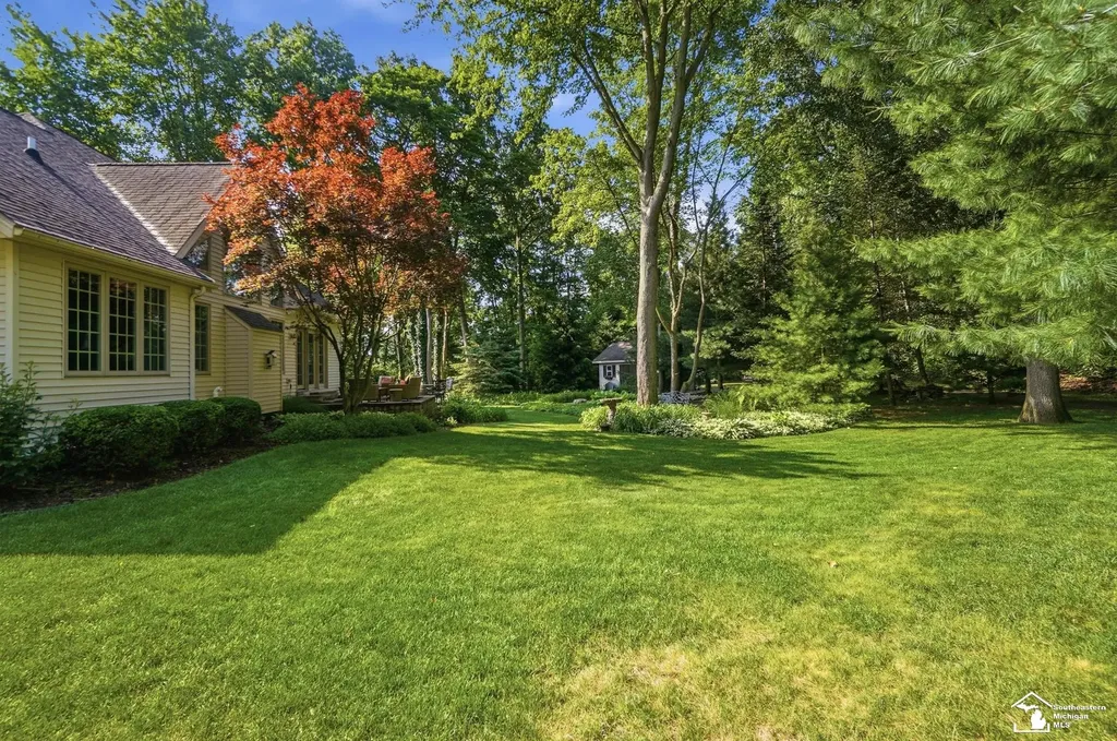 1345 Logans Run Street Bedford Township MI 48182