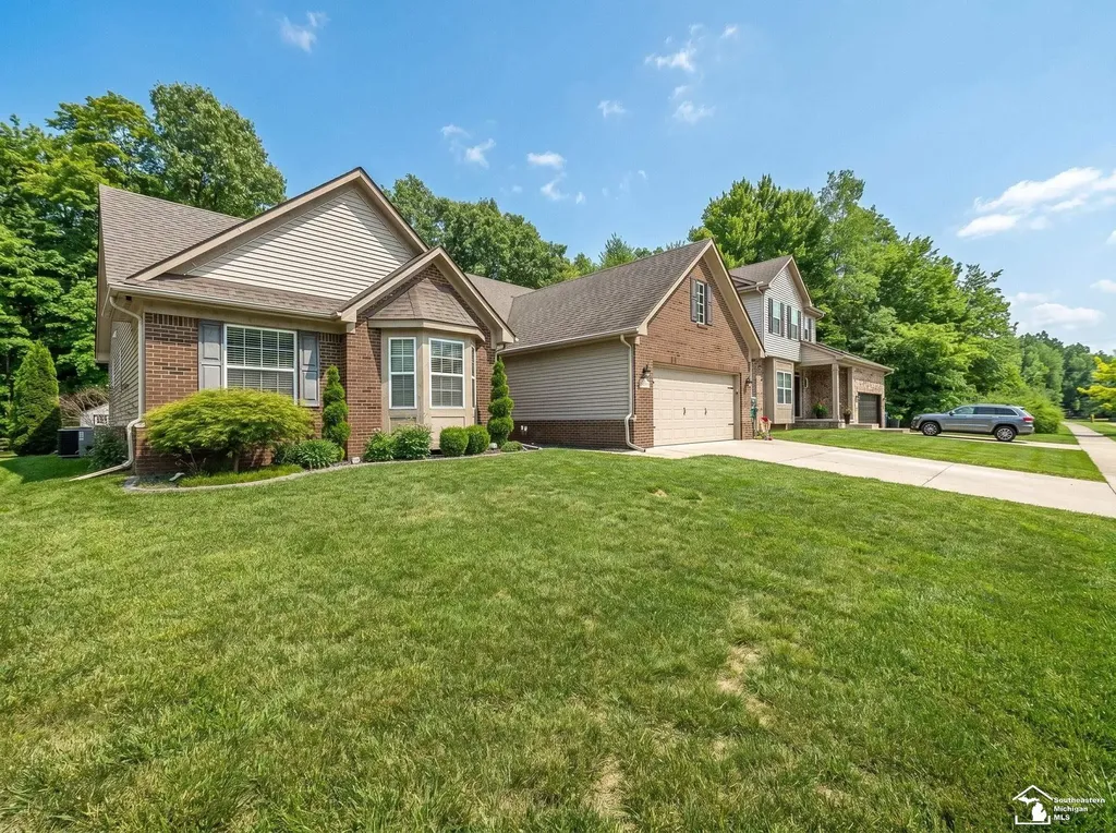 17613 Lange Avenue Brownstown Charter Township MI 48174