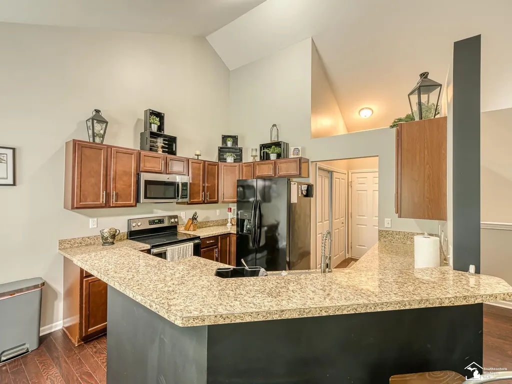 17613 Lange Avenue Brownstown Charter Township MI 48174