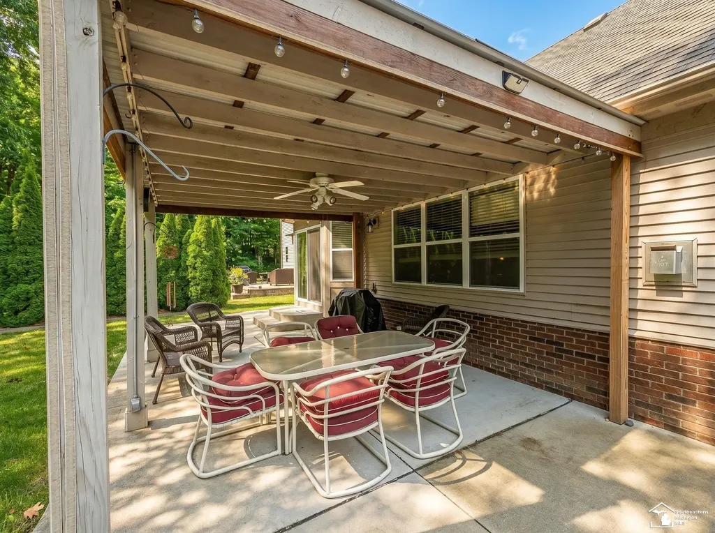 17613 Lange Avenue Brownstown Charter Township MI 48174