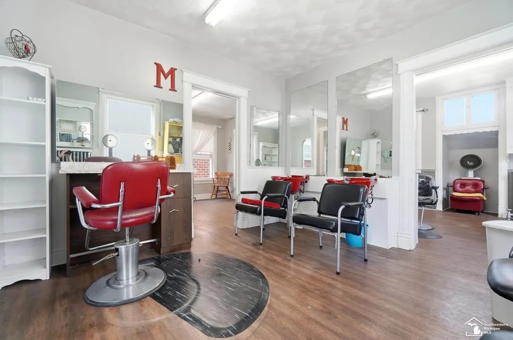 828 S Monroe Street Monroe Charter Township MI 48161