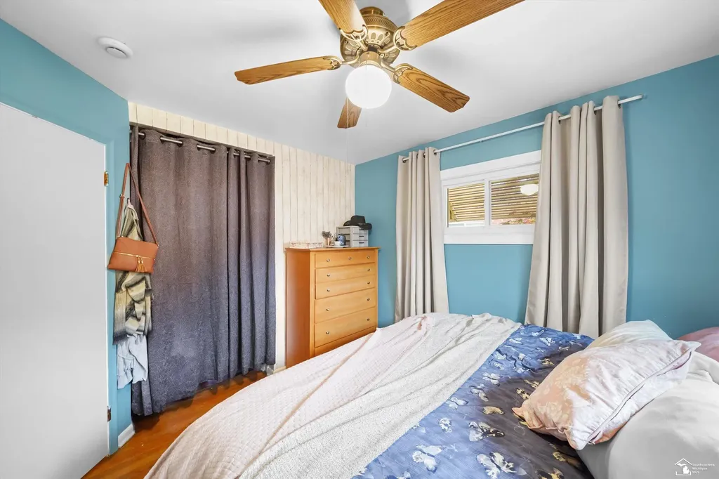 3264 Maple Drive Wayne City MI 48122