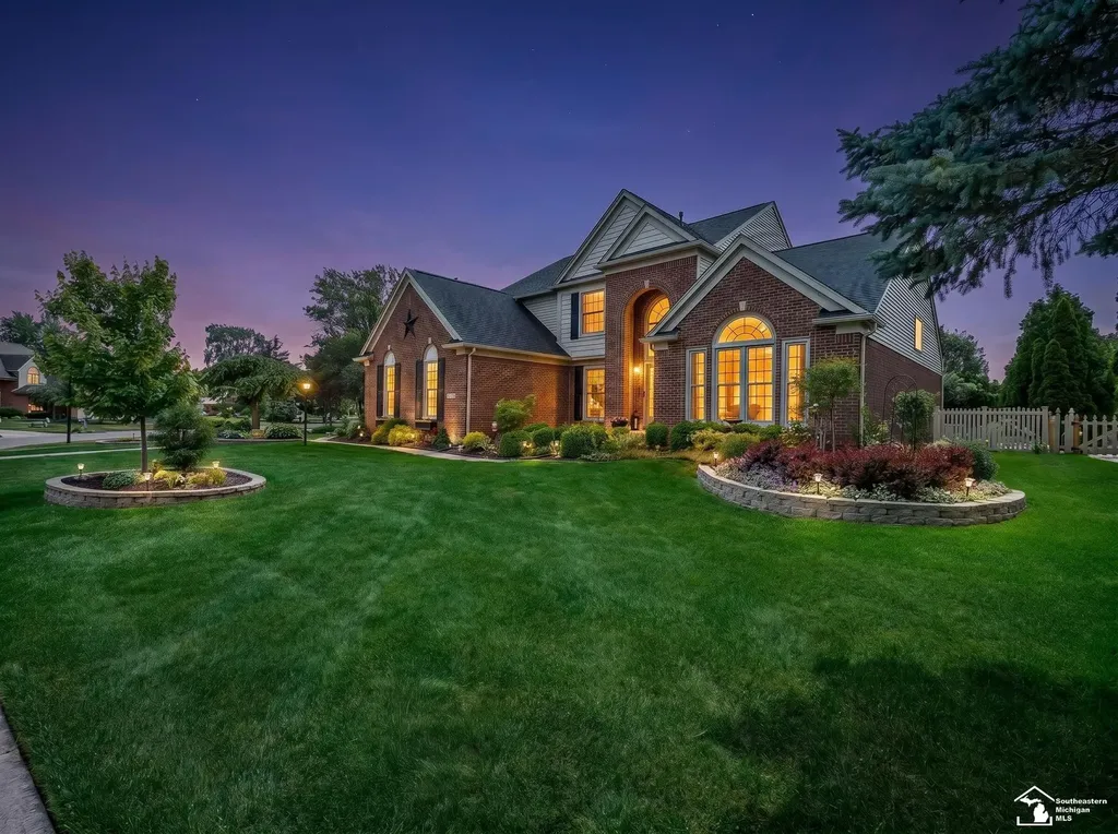 816 Regents Park Drive Monroe Charter Township MI 48161