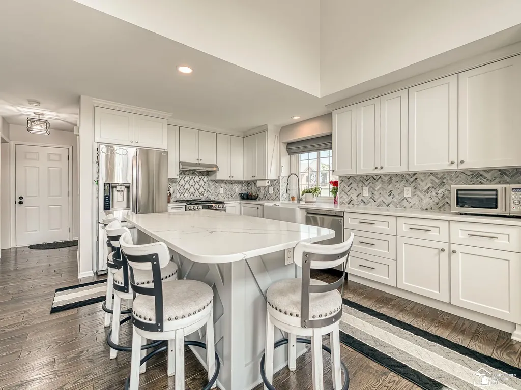 816 Regents Park Drive Monroe Charter Township MI 48161