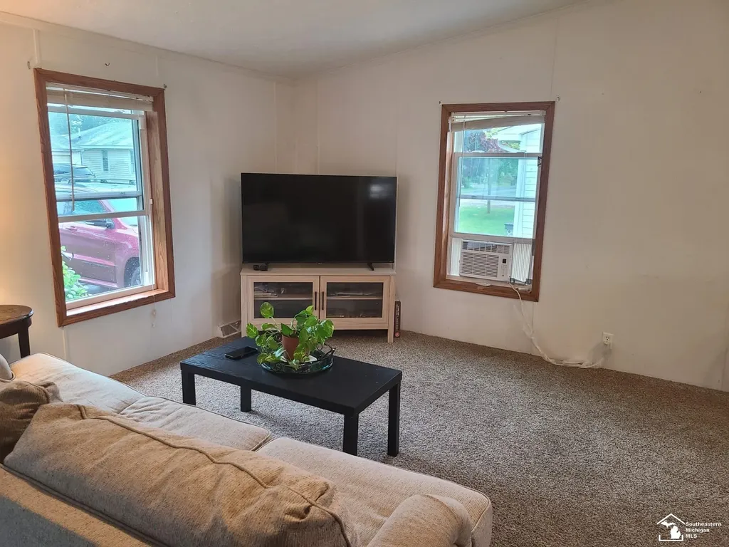 3202 Ferndale Street Frenchtown Township MI 48162