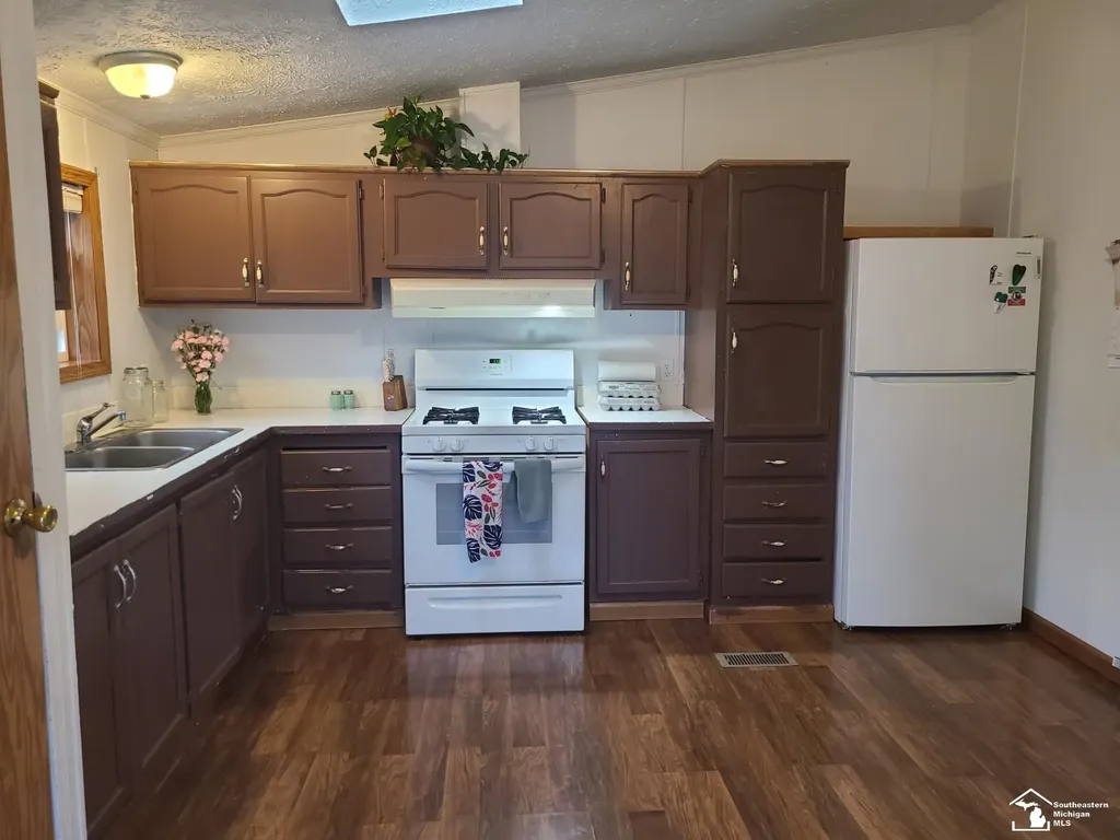 3202 Ferndale Street Frenchtown Township MI 48162