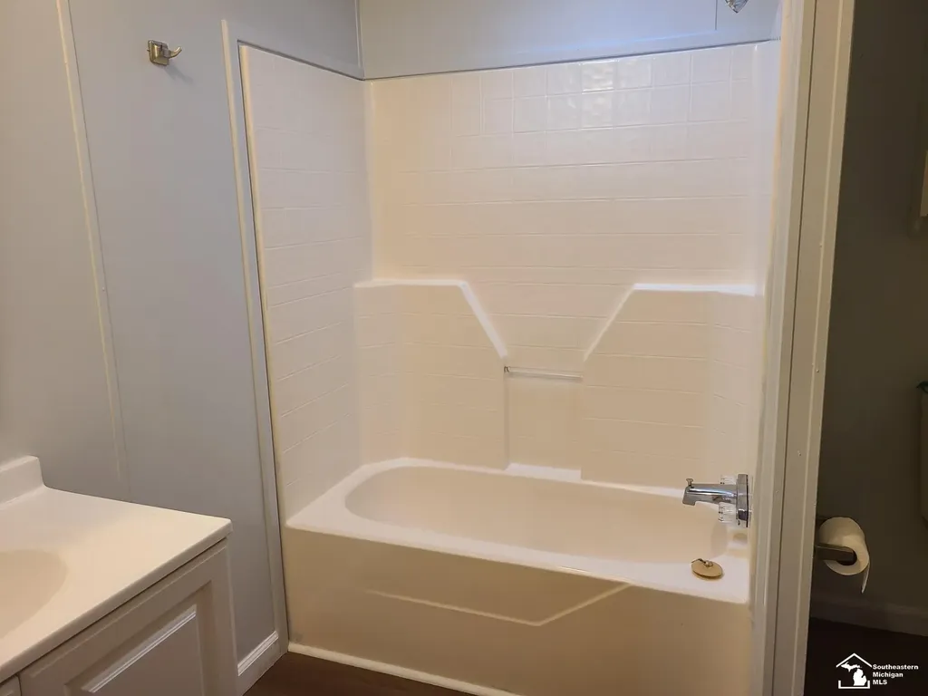 3202 Ferndale Street Frenchtown Township MI 48162