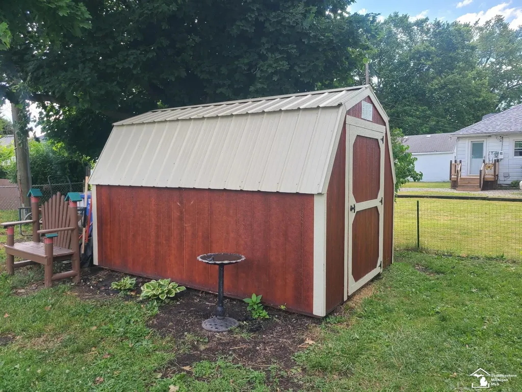 3202 Ferndale Street Frenchtown Township MI 48162