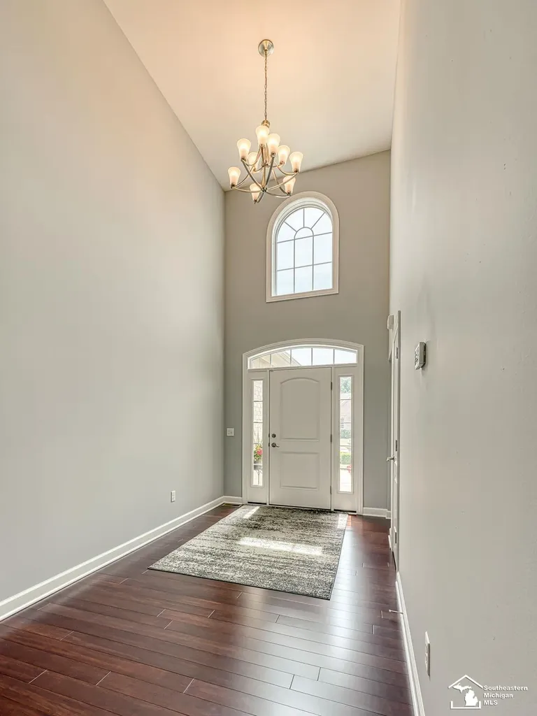 1035 Saint James Park Avenue Monroe City MI 48161