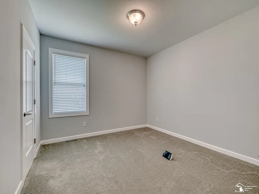 1035 Saint James Park Avenue Monroe City MI 48161