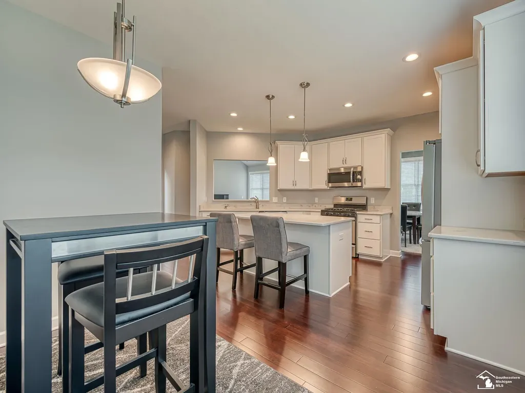 1035 Saint James Park Avenue Monroe City MI 48161