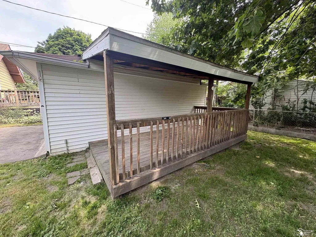 25 W Auburn Street Ecorse City MI 48229