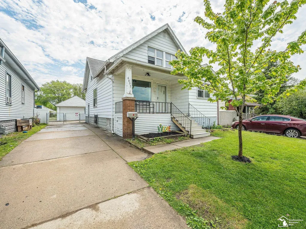 6657 Westpoint Street Taylor City MI 48180