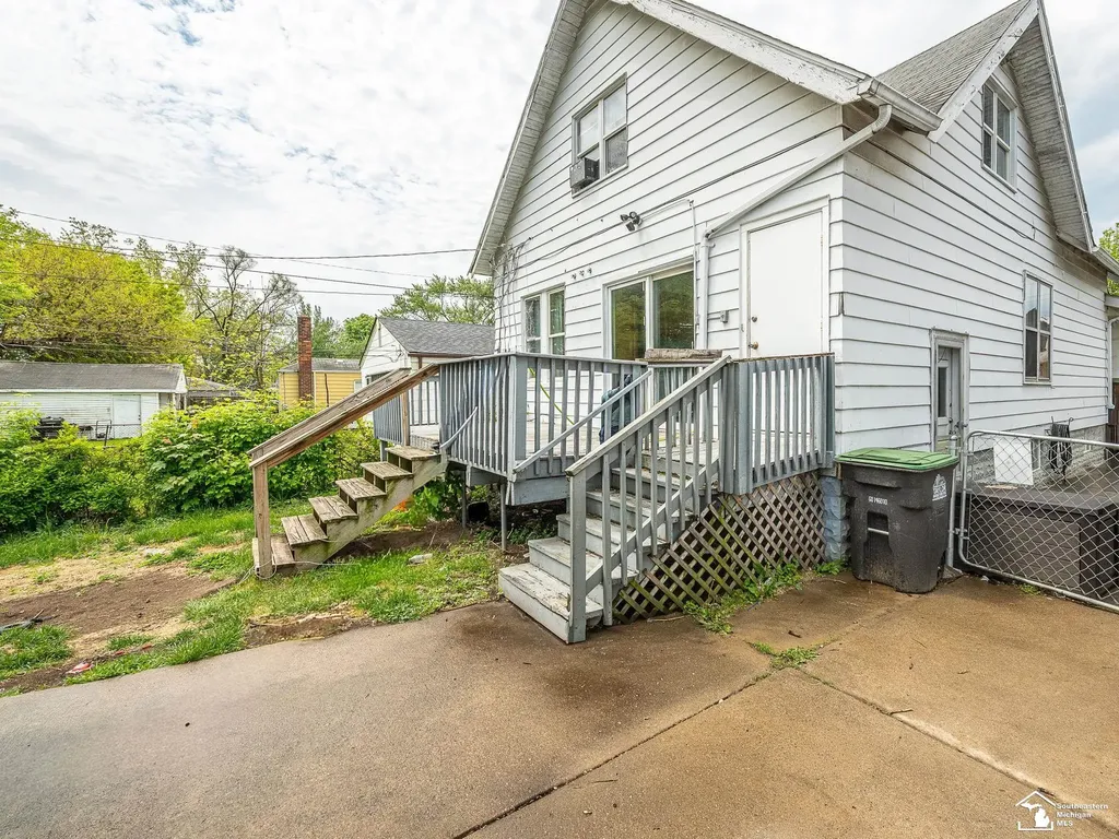 6657 Westpoint Street Taylor City MI 48180