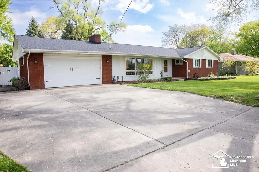 4666 E Dunbar Road Monroe Charter Township MI 48161