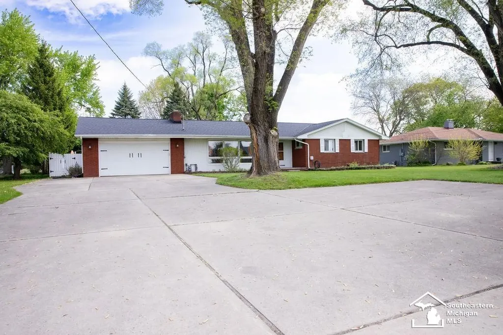 4666 E Dunbar Road Monroe Charter Township MI 48161