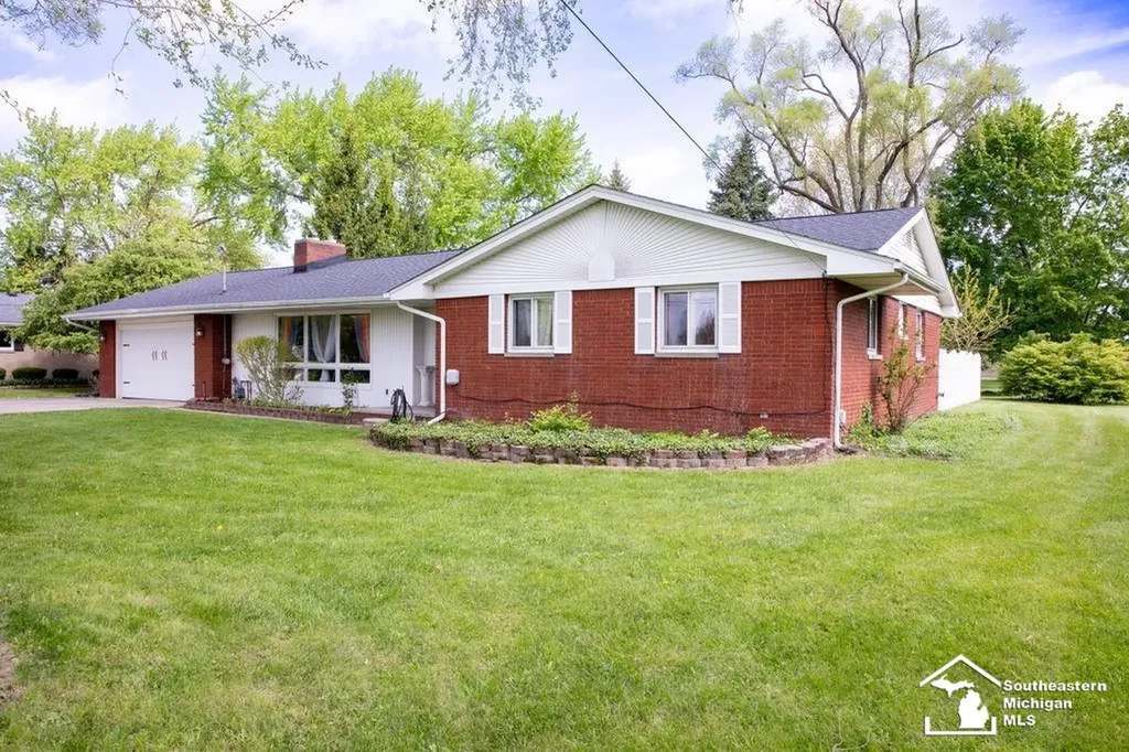 4666 E Dunbar Road Monroe Charter Township MI 48161