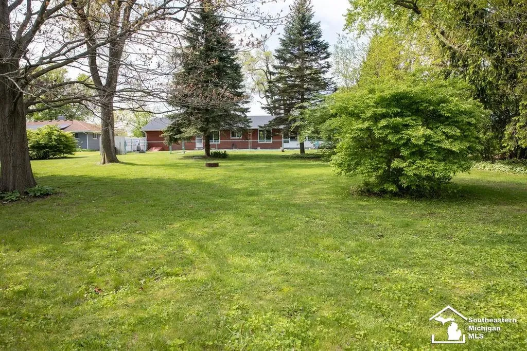 4666 E Dunbar Road Monroe Charter Township MI 48161